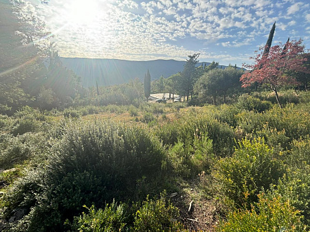 Wunderschönes Grundstück in Mojdež, Herceg Novi, umgeben von Natur